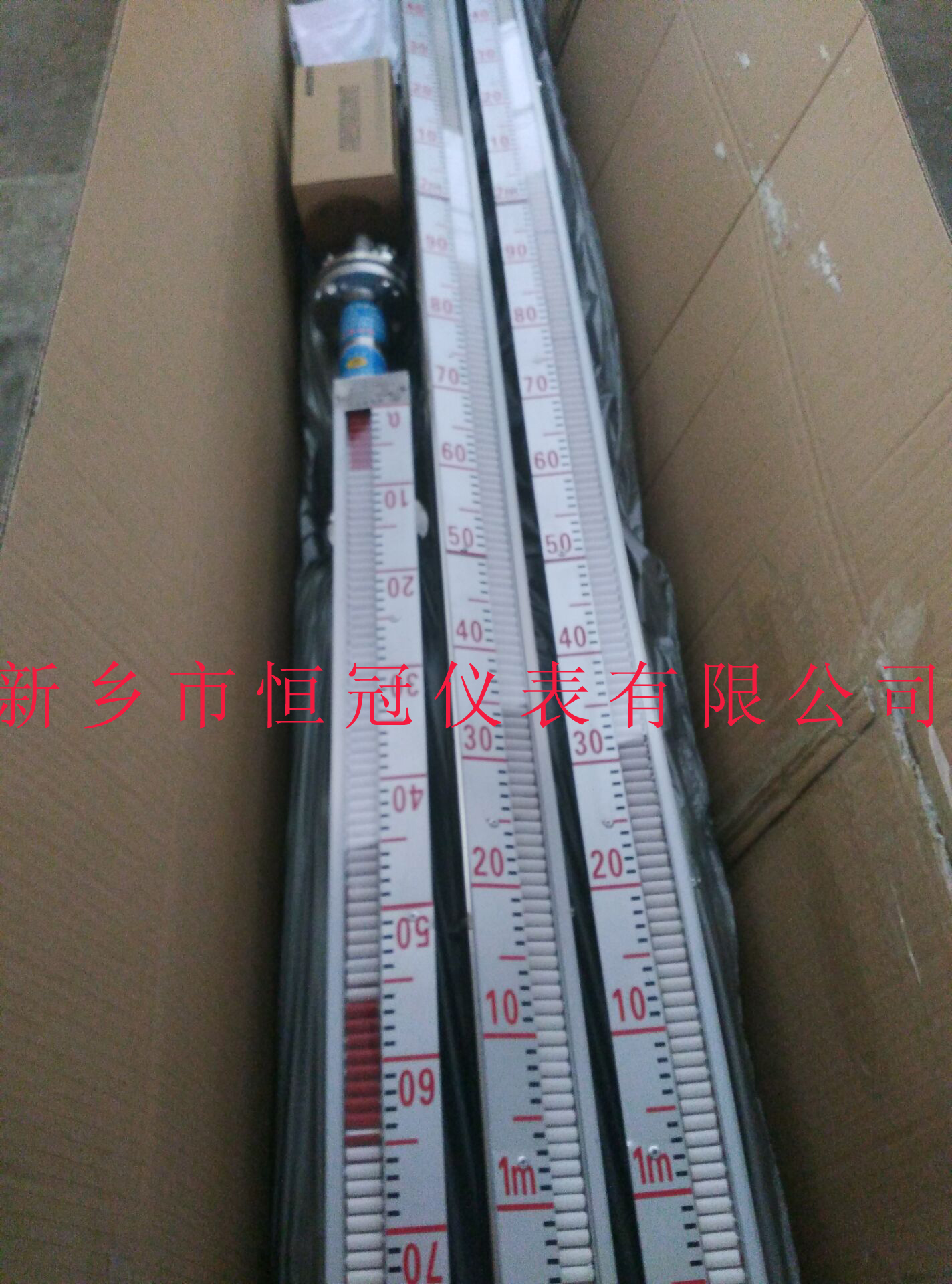 大連訂制的磁性翻板式液位計(jì)已發(fā)貨，李經(jīng)理您保持手機(jī)暢通，以方便接收